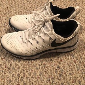 Men’s Nike shoes